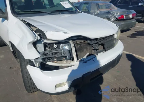 2005 Chevrolet Trailblazer Ls z USA, uszkodzony, nr VIN 1GNDT13S852235261